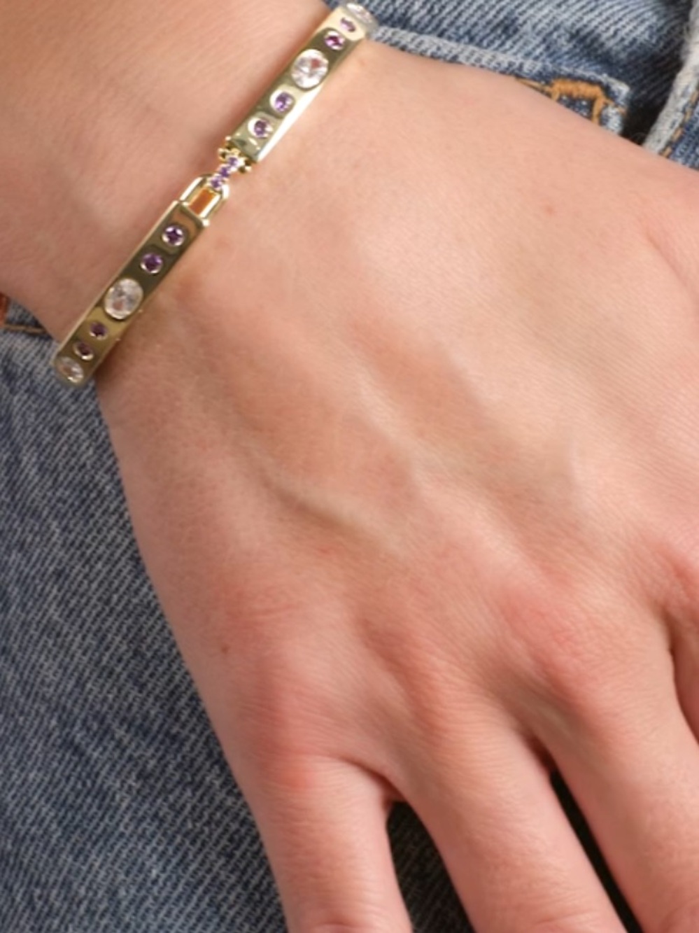 Brand New Melinda Maria Ashley Sunset Lock Cuff 6mm
Gold|Lavender Amethyst 💜💜
LE - Picture 6 of 6